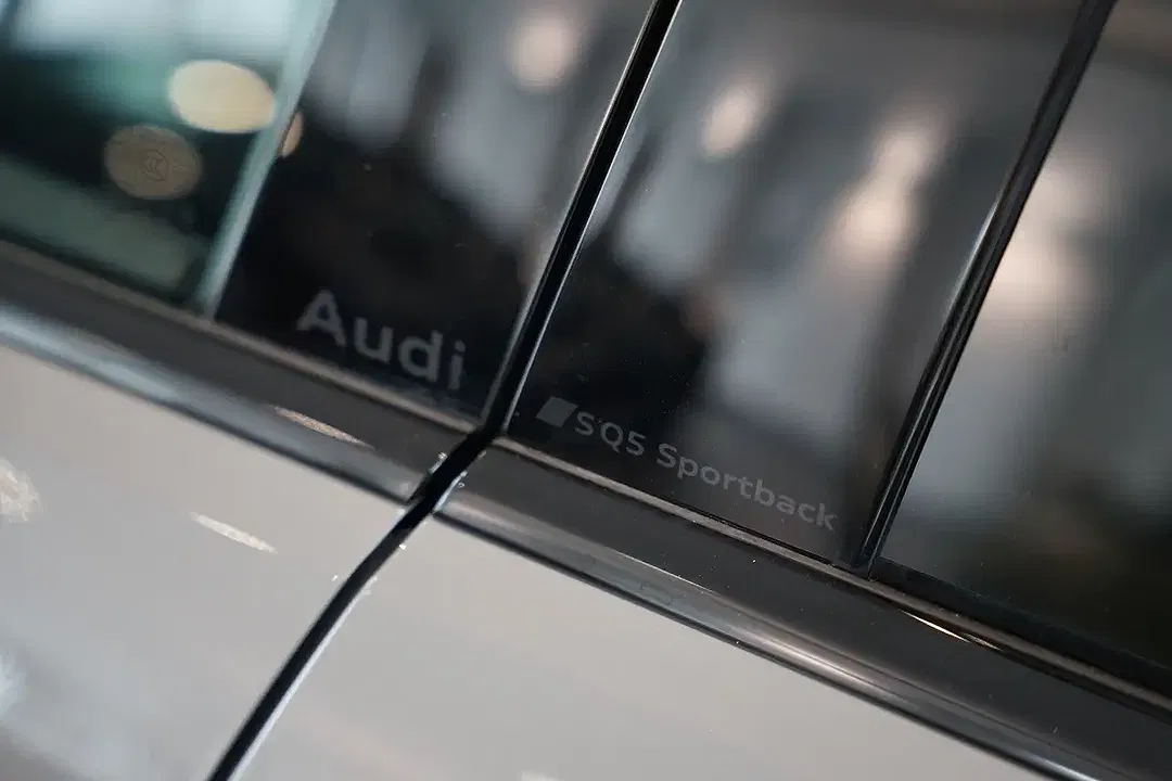 Audi SQ5 - Thumbnail 10