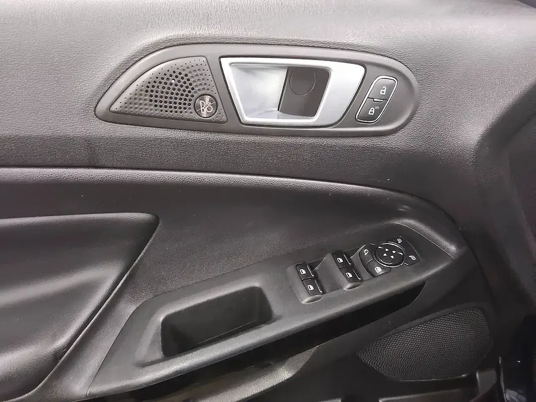 Ford EcoSport - Thumbnail 5