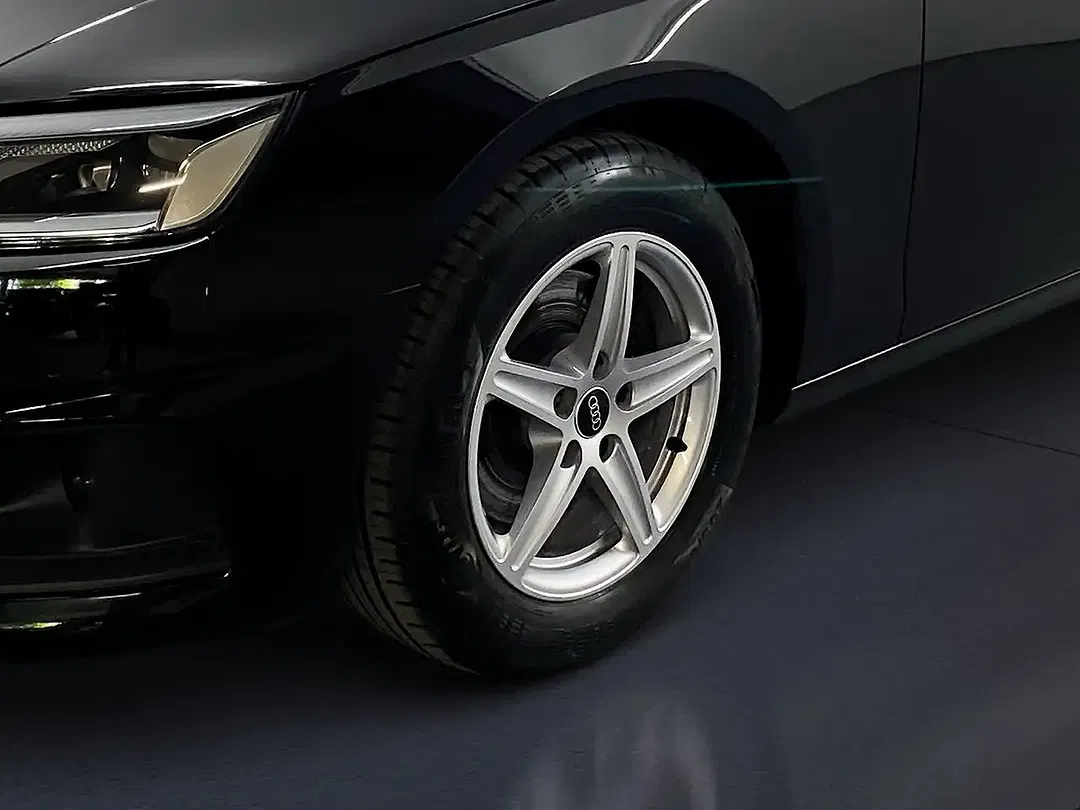 Audi A4 - Thumbnail 13