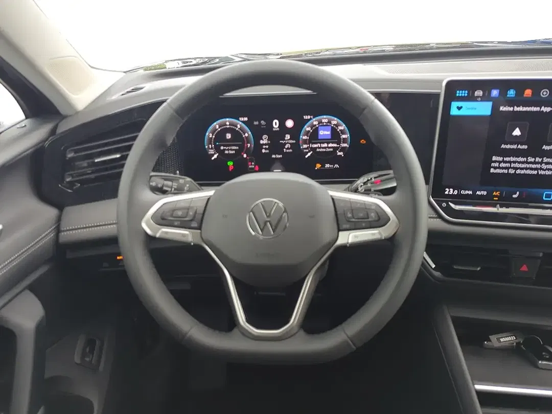 Volkswagen Tiguan - Thumbnail 12