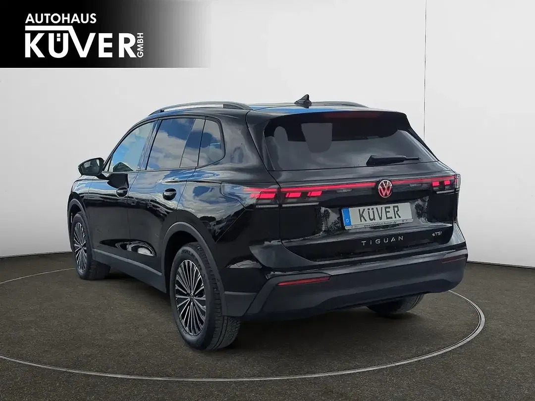 Volkswagen Tiguan - Thumbnail 4