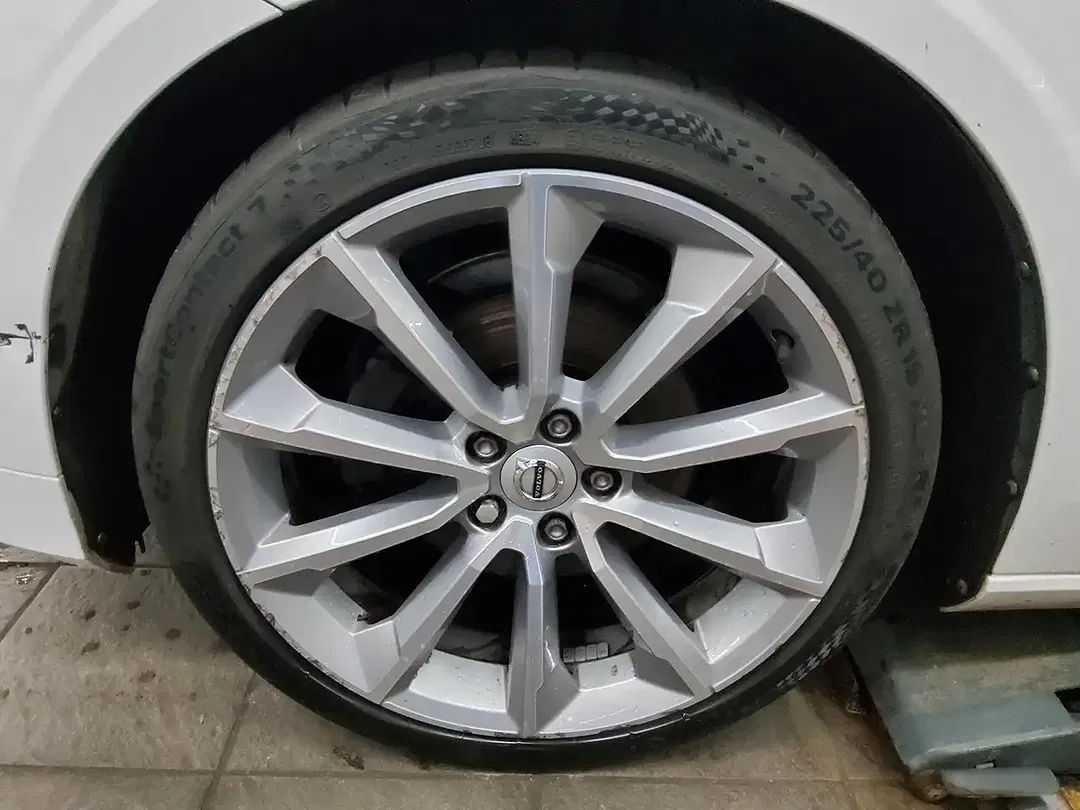 Volvo V60 - Thumbnail 11