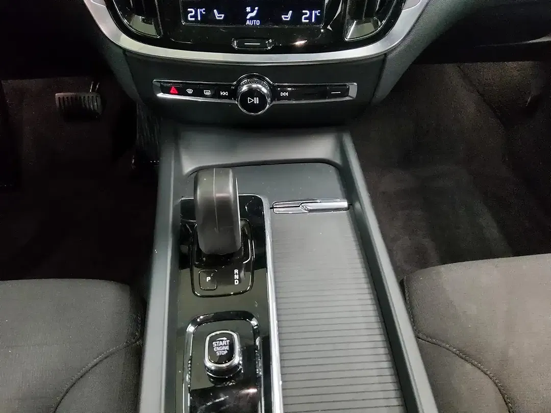 Volvo V60 - Thumbnail 6