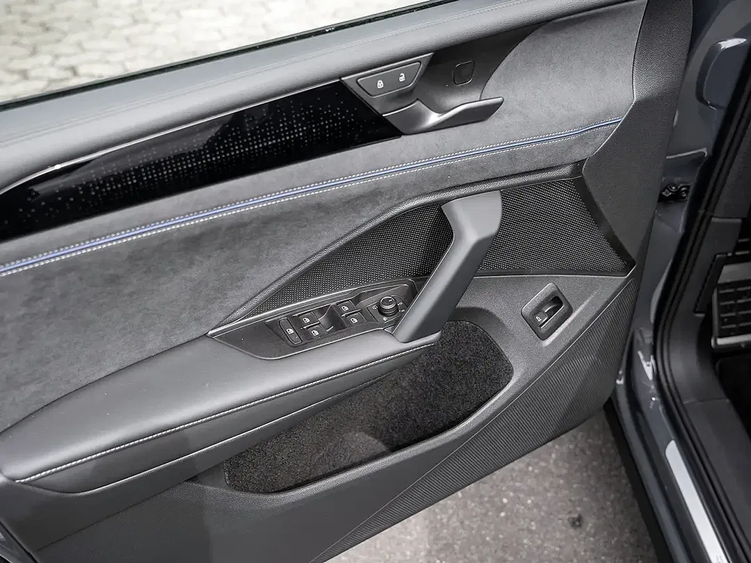 Volkswagen Tiguan - Thumbnail 14