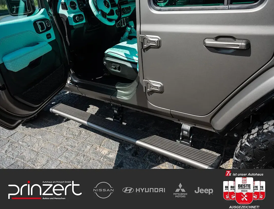 Jeep Wrangler - Thumbnail 10