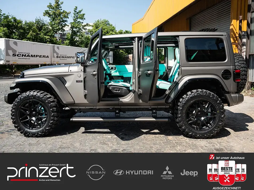 Jeep Wrangler - Thumbnail 7