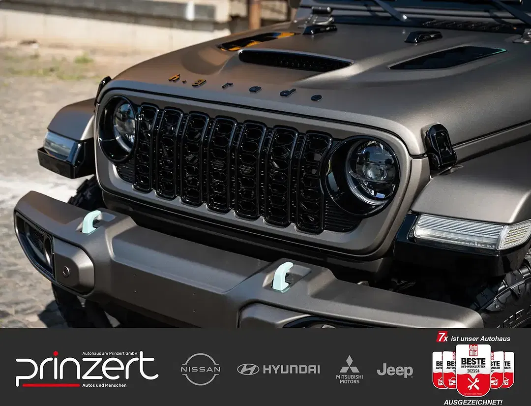 Jeep Wrangler - Thumbnail 8