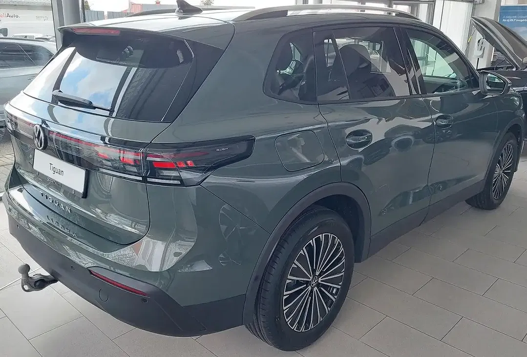 Volkswagen Tiguan - Thumbnail 2