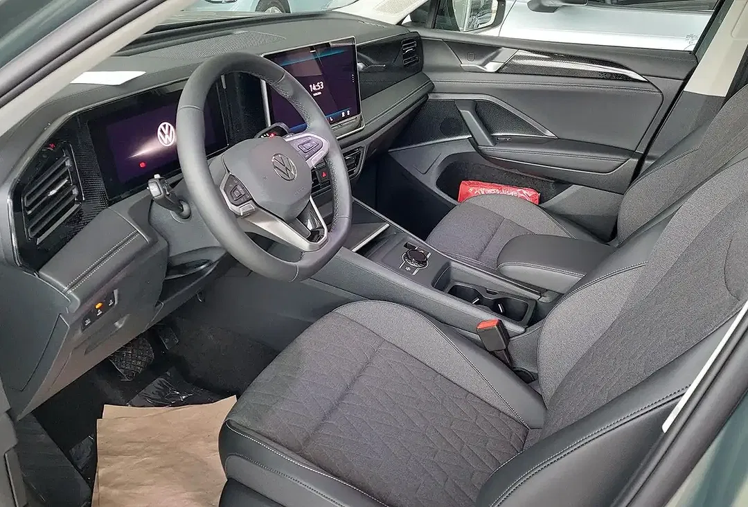 Volkswagen Tiguan - Thumbnail 4