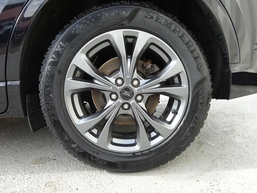 Ford Kuga - Thumbnail 12