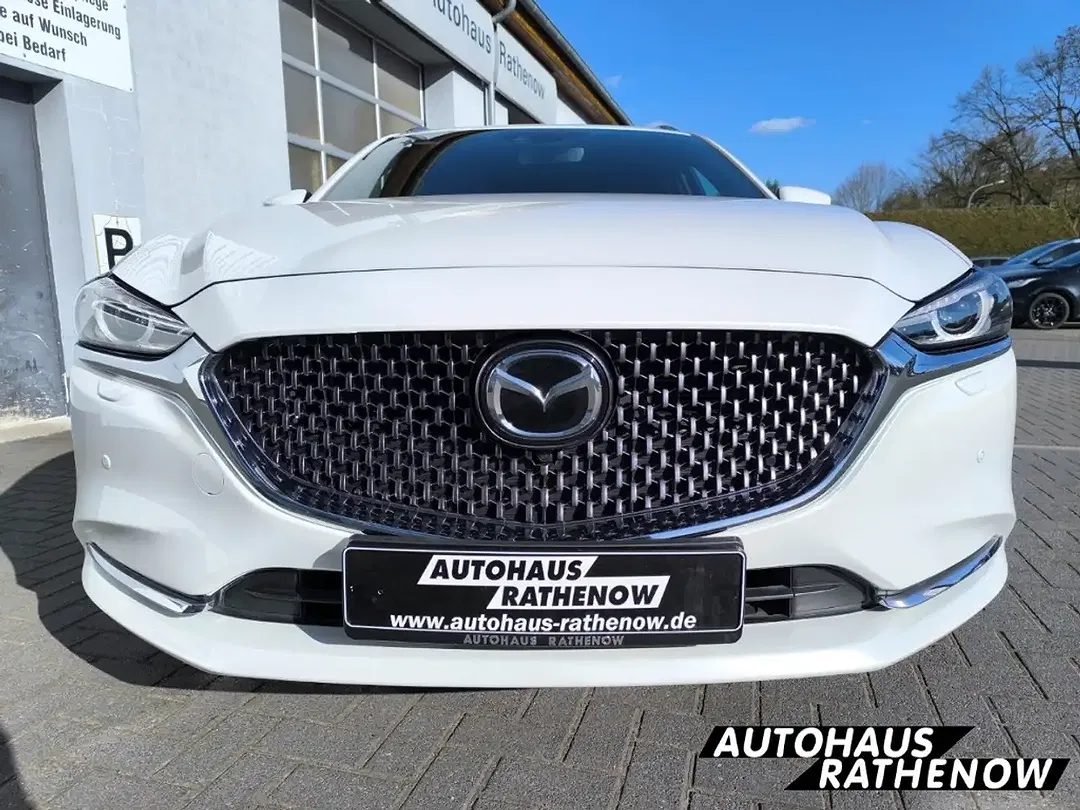 Mazda 6 - Thumbnail 3