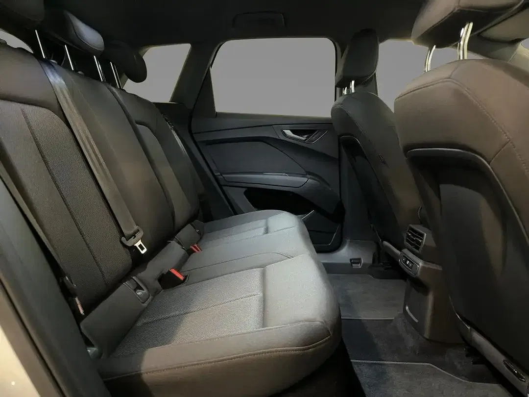 Audi Q4 e-tron - Thumbnail 8