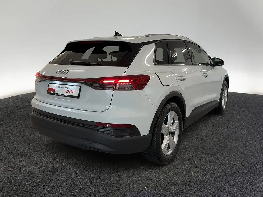 Audi Q4 e-tron - Thumbnail 3