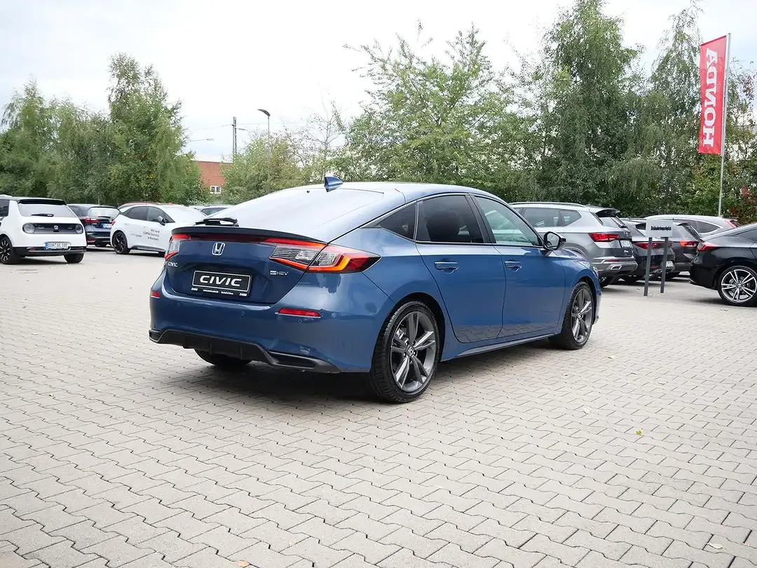 Honda Civic - Thumbnail 7