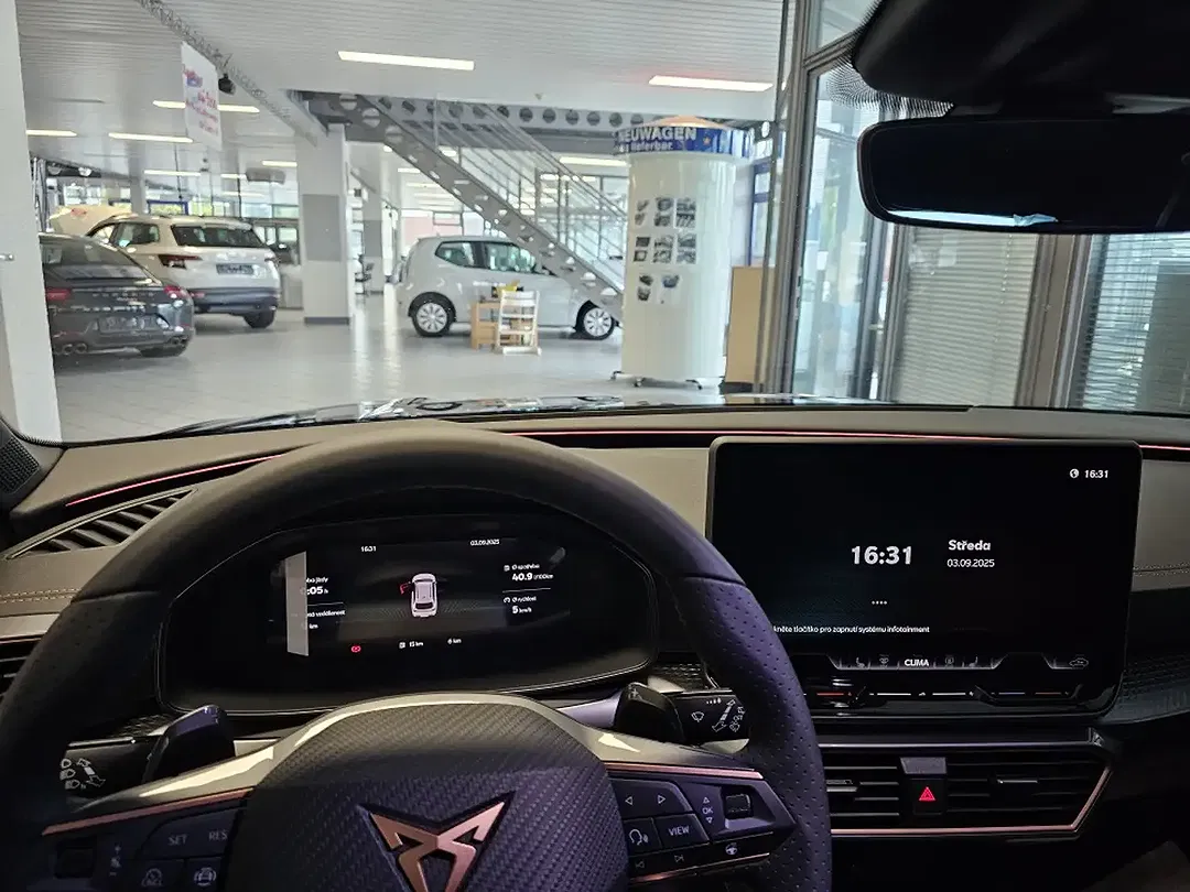 CUPRA Leon - Thumbnail 9