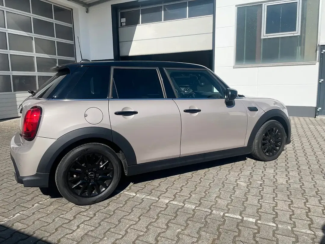 MINI Cooper - Thumbnail 5