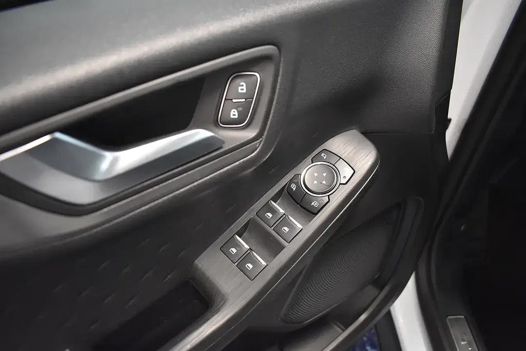 Ford Kuga - Thumbnail 7