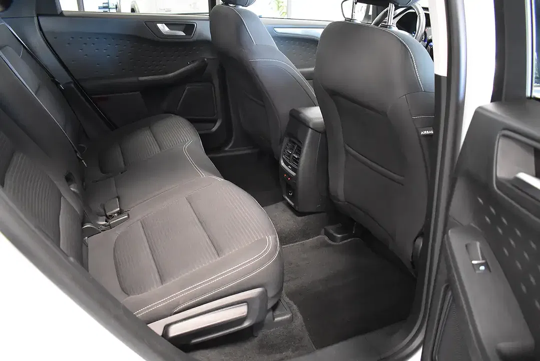 Ford Kuga PHEV Titanium - foto 8
