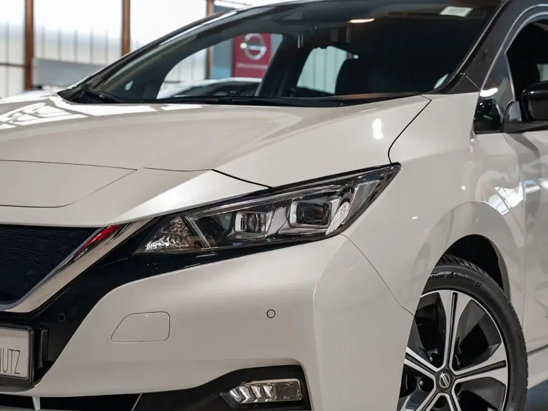 Nissan Leaf - Thumbnail 12