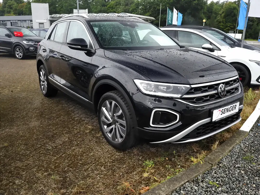 Volkswagen T-Roc - Thumbnail 3