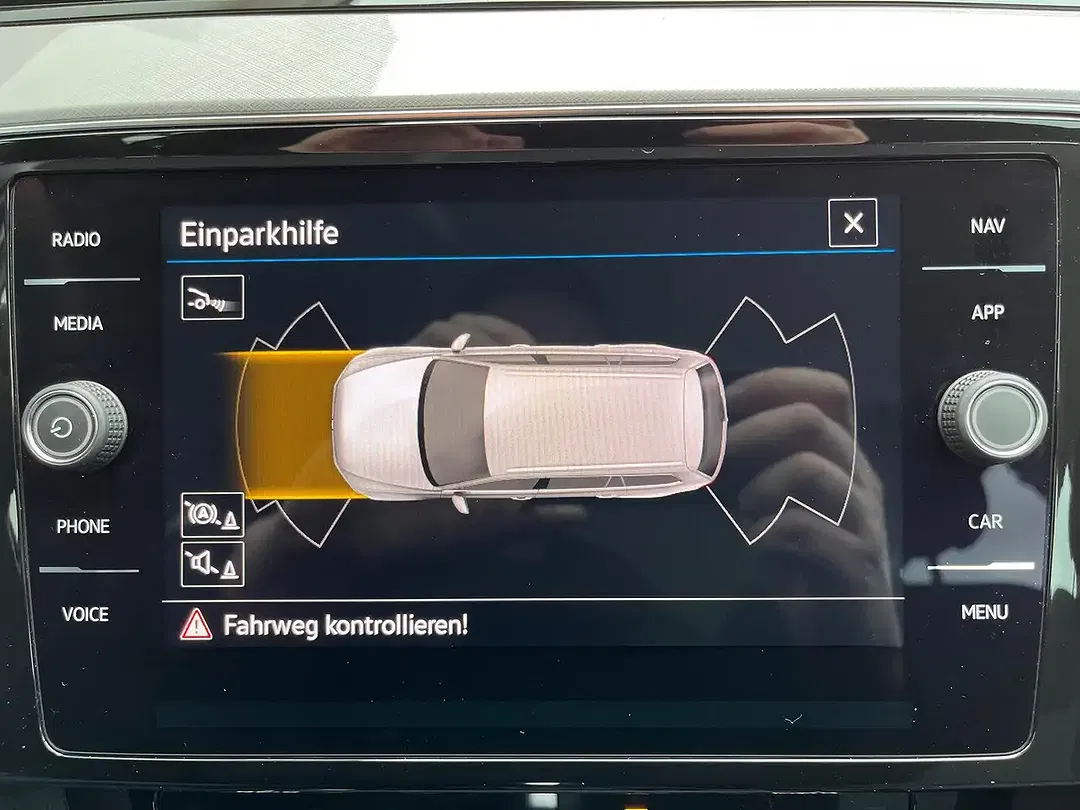 Volkswagen Passat Variant - Thumbnail 4