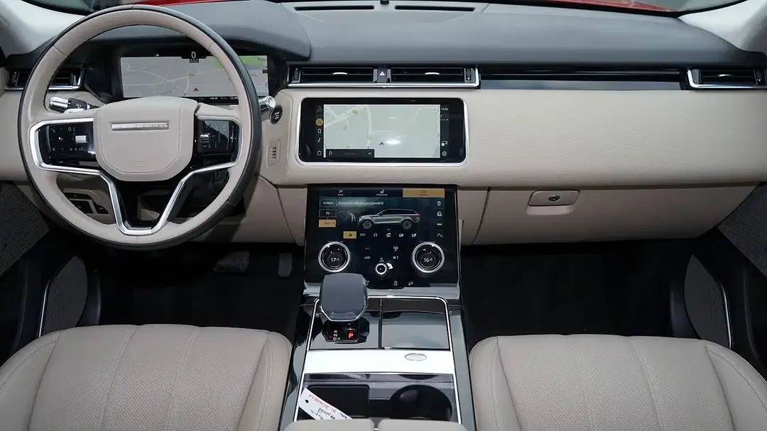 Land Rover Range Rover Velar - Thumbnail 4