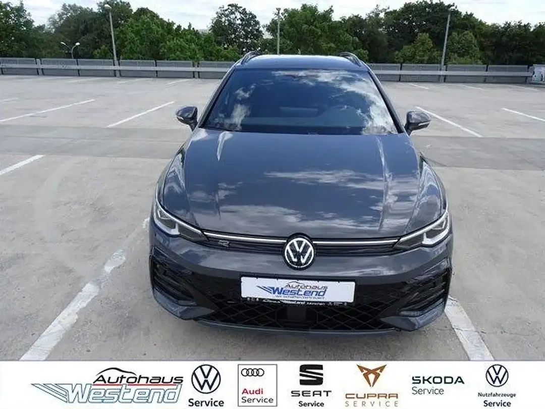 Volkswagen Golf 1.5 eTSI DSG R-Line - foto 1