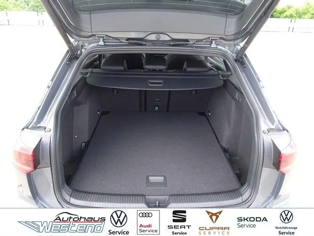 Volkswagen Golf - Thumbnail 11