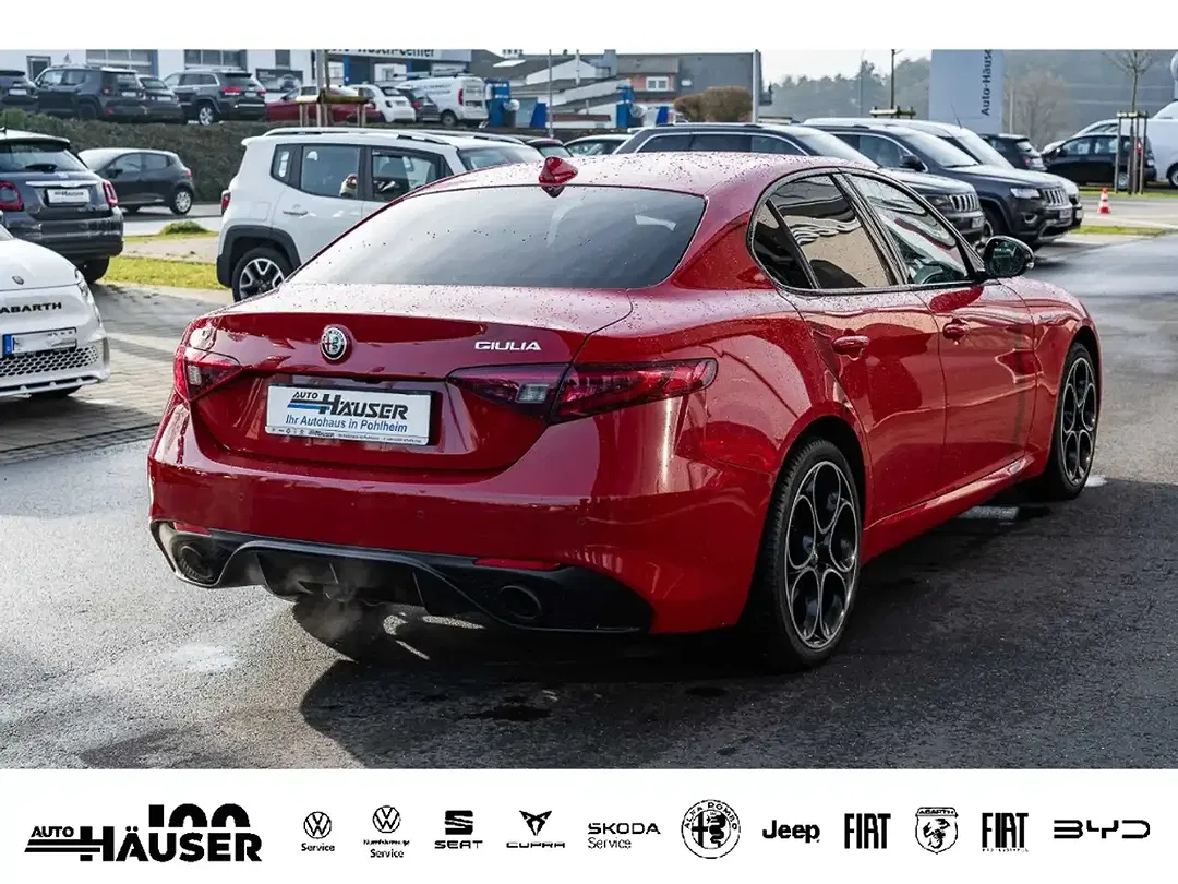 Alfa Romeo Giulia - Thumbnail 4