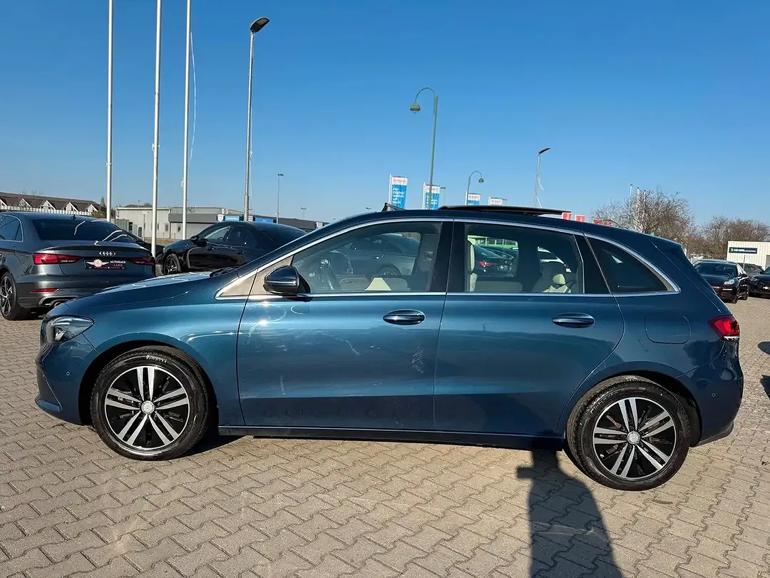 Mercedes-Benz B 250 - Thumbnail 10