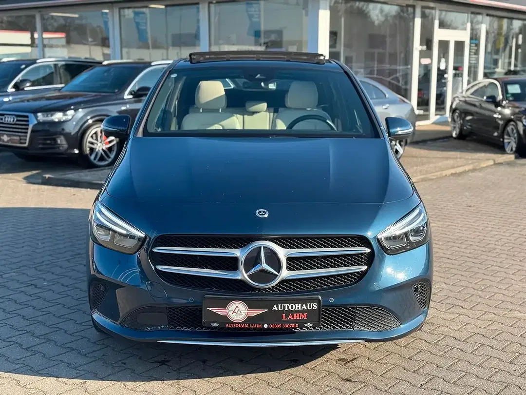 Mercedes-Benz B 250 - Thumbnail 4