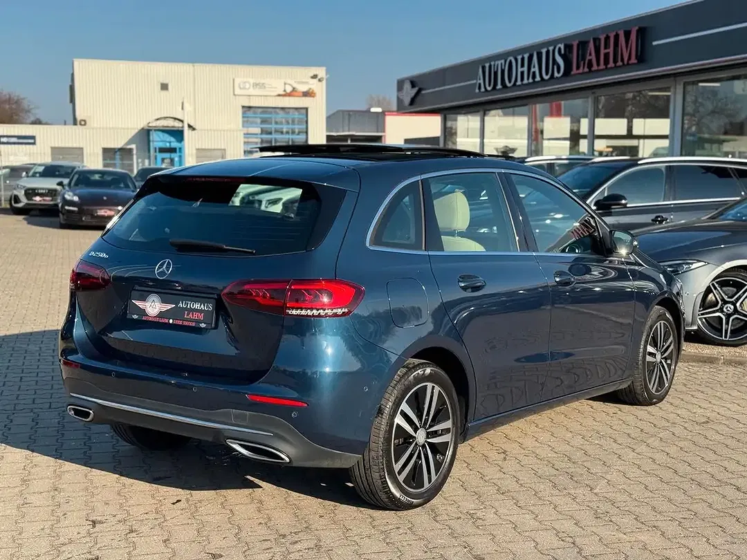 Mercedes-Benz B 250 - Thumbnail 5