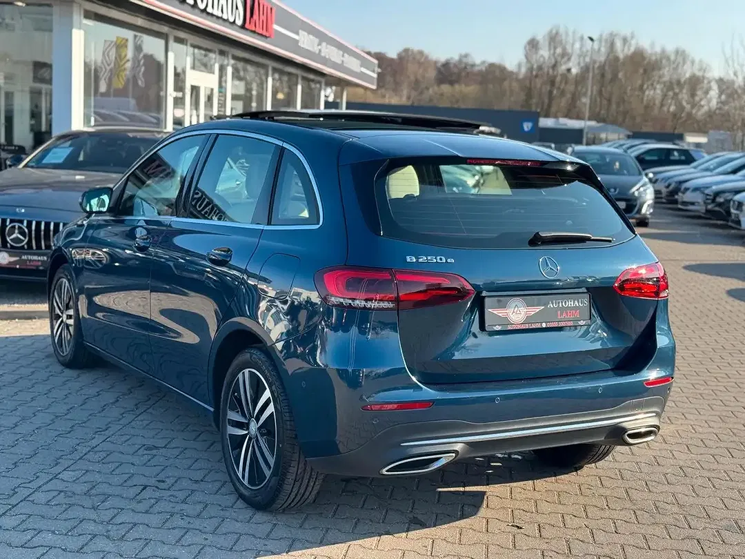 Mercedes-Benz B 250 - Thumbnail 6