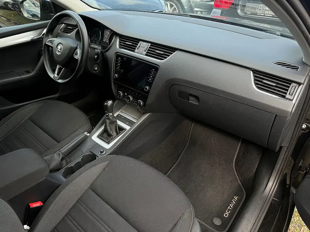 Skoda Octavia - Thumbnail 14