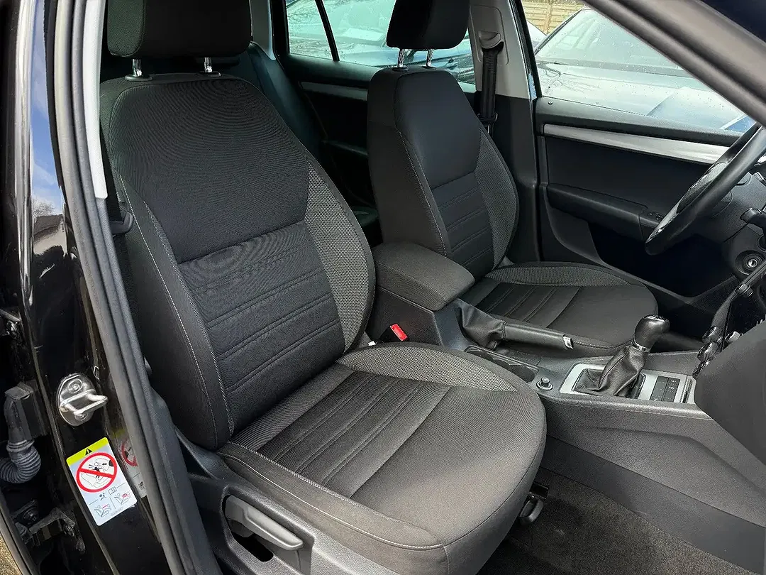 Skoda Octavia 2.0 TDI Combi - foto 15