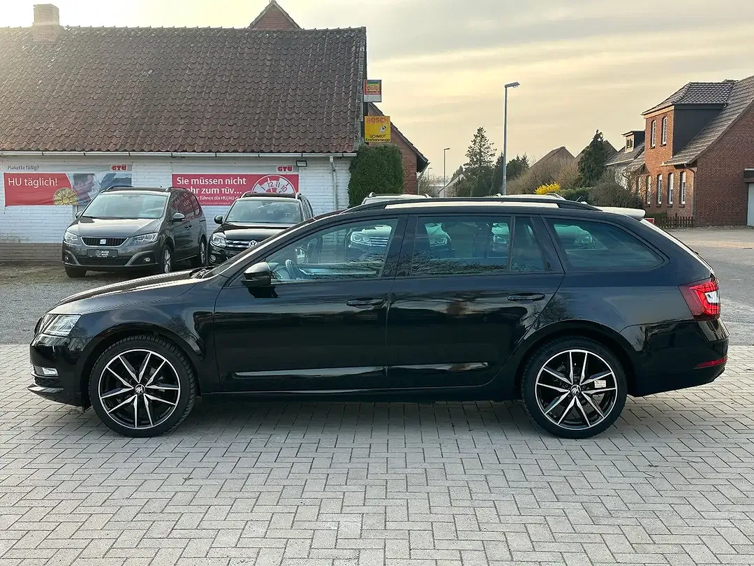 Skoda Octavia 2.0 TDI Combi - foto 2