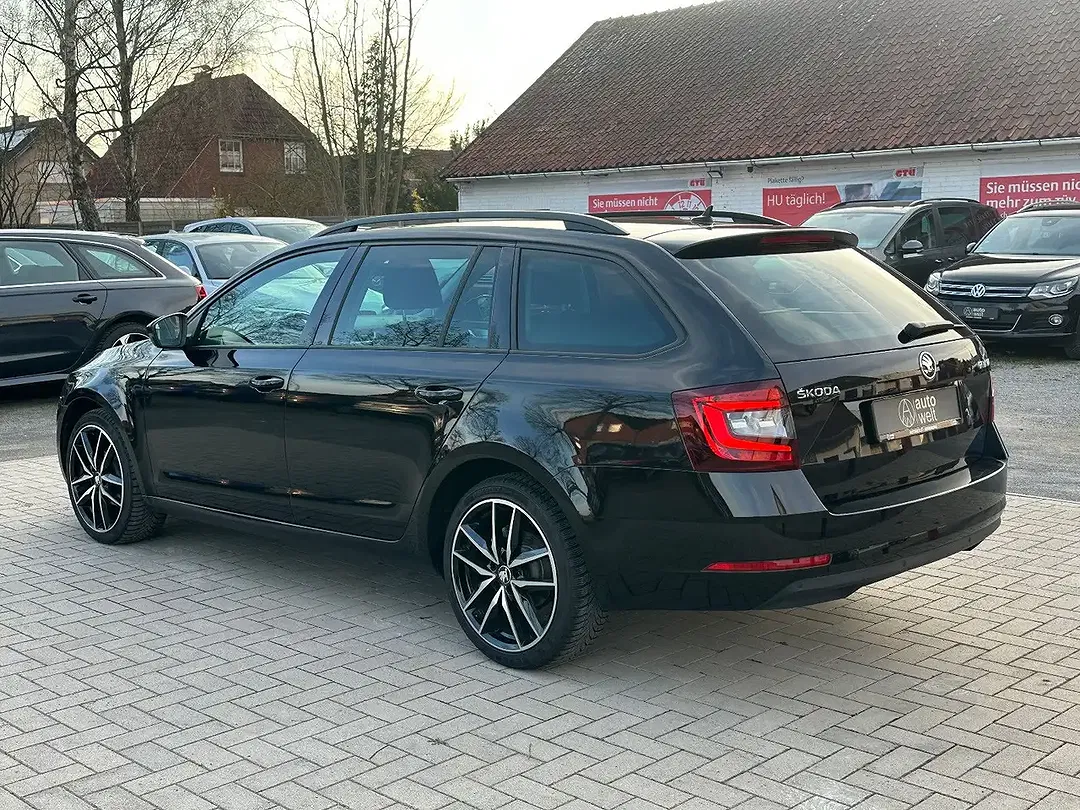 Skoda Octavia - Thumbnail 3