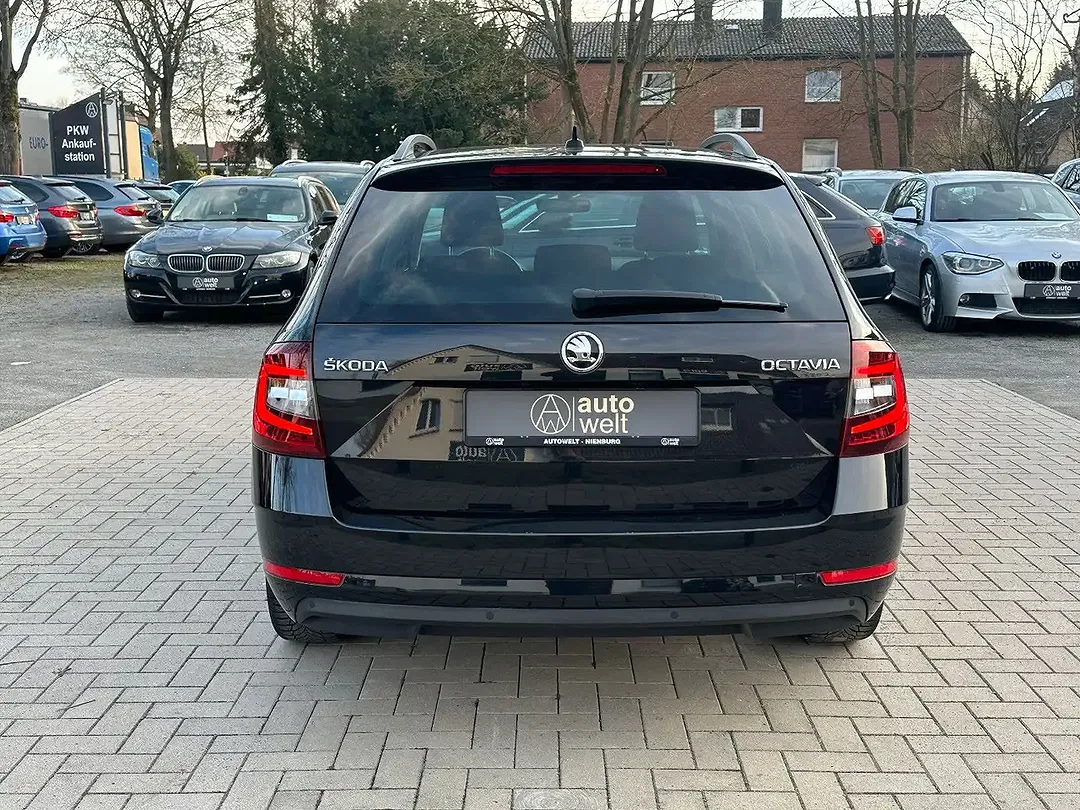 Skoda Octavia - Thumbnail 4