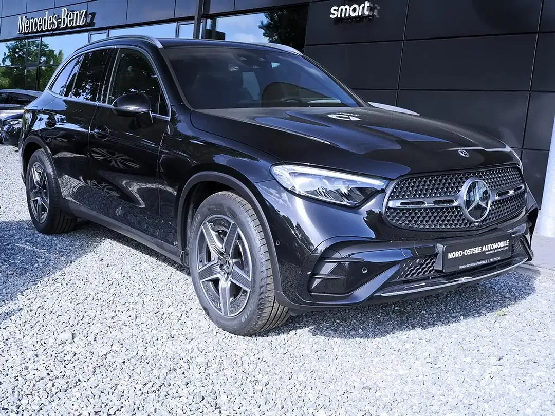 Mercedes-Benz GLC 300 - Thumbnail 5