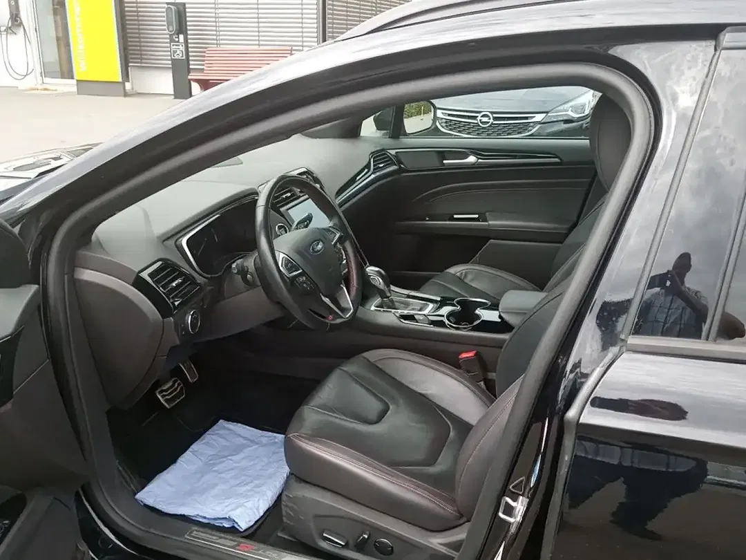 Ford Mondeo - Thumbnail 7