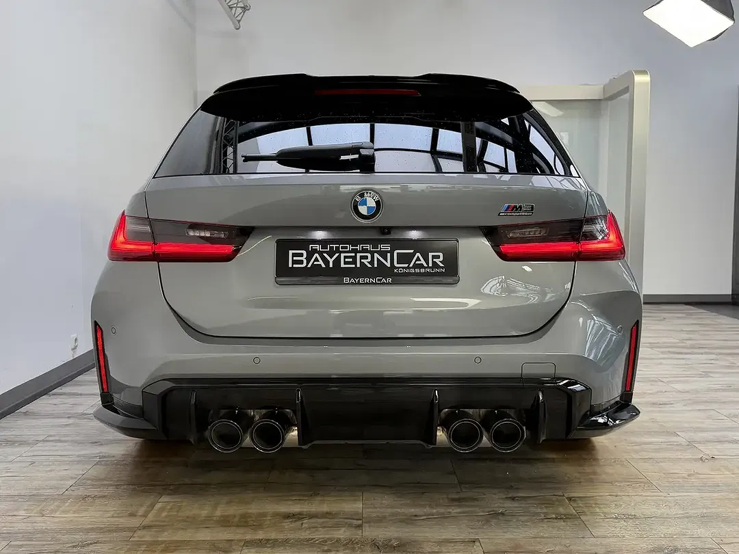 BMW M3 - Thumbnail 6