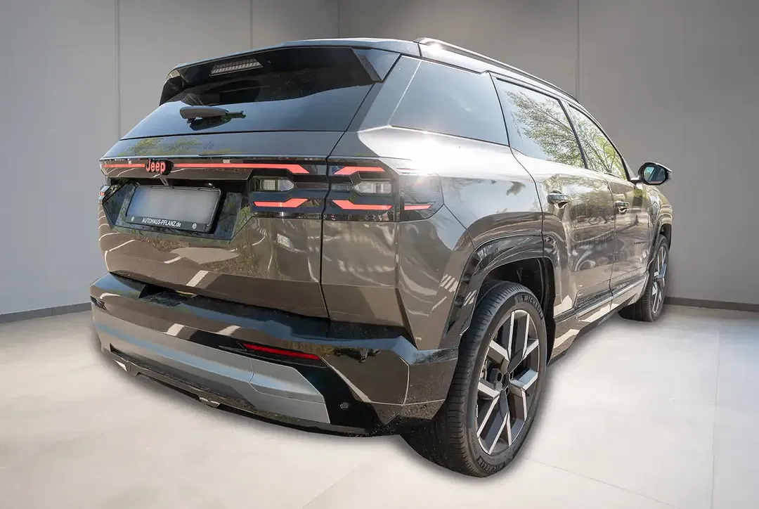 Jeep Compass - Thumbnail 3