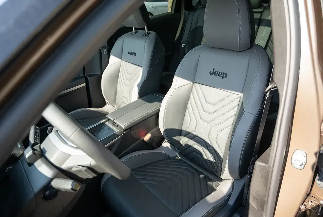 Jeep Compass - Thumbnail 8