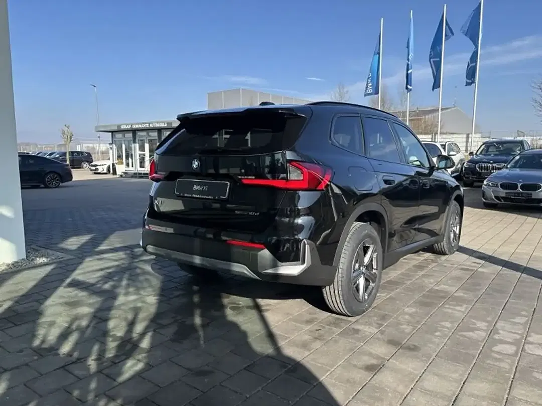 BMW X1 - Thumbnail 3