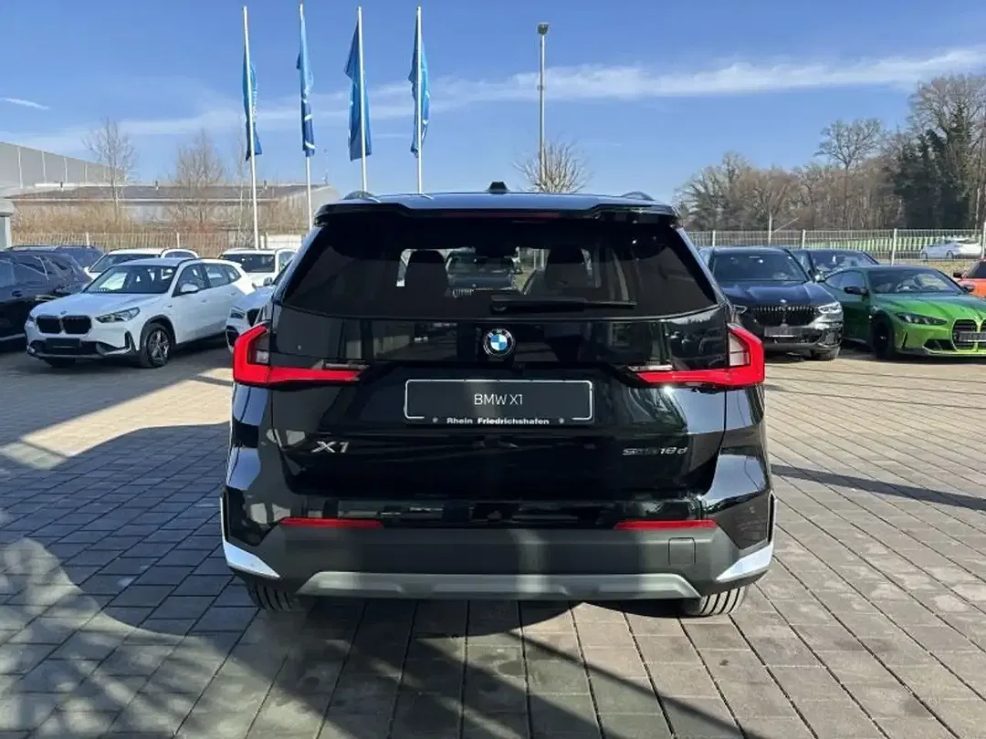 BMW X1 - Thumbnail 4