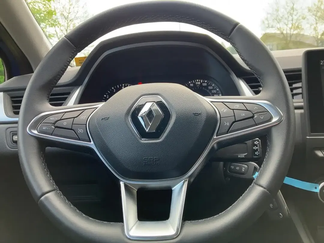 Renault Captur - Thumbnail 10