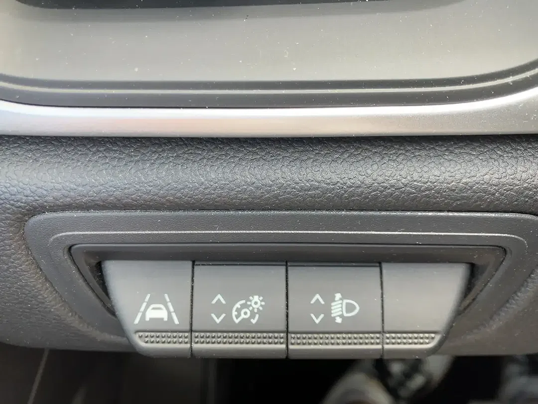 Renault Captur - Thumbnail 13