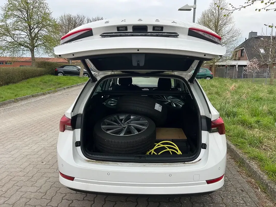 Skoda Octavia - Thumbnail 3