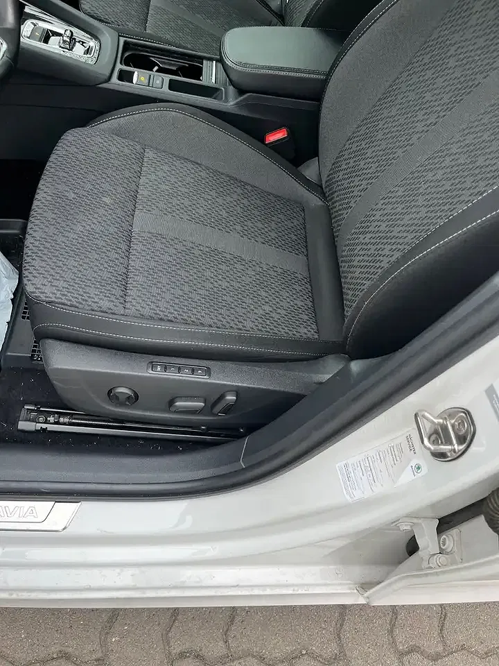 Skoda Octavia - Thumbnail 7