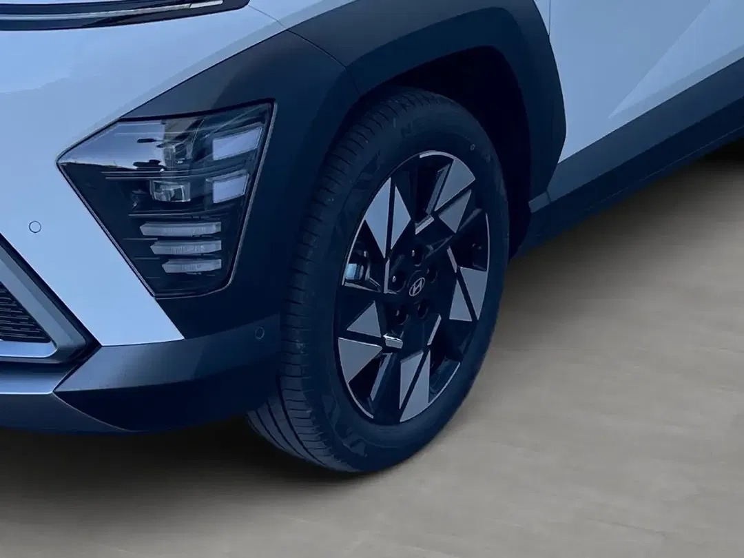 Hyundai KONA - Thumbnail 6